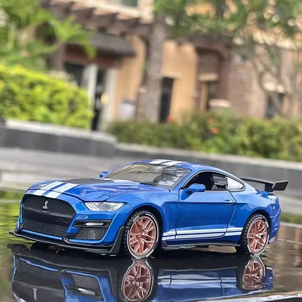 

1/32 г., Mustang Shelby GT500, игрушечные автомобили, литая модель из сплава, спортивный автомобиль с подсветкой, музыкальный суперкар для детей, рождественские подарки, игрушки