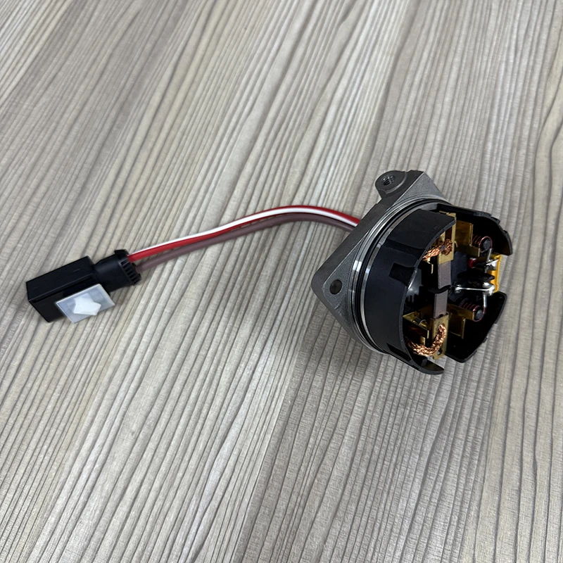 

1 шт. 37206850555 Ремкомплект насоса компрессора пневматической подвески Карбоновая щетка в комплекте для WABCO BMW X5 F15 F85 X6 F16 F86