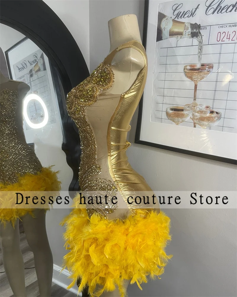 Gold Crystal Rhinestones Birthday Prom Dresses Black Girl 2025 Feather Homecoming Dress Luxury Cocktail Dresses Customized