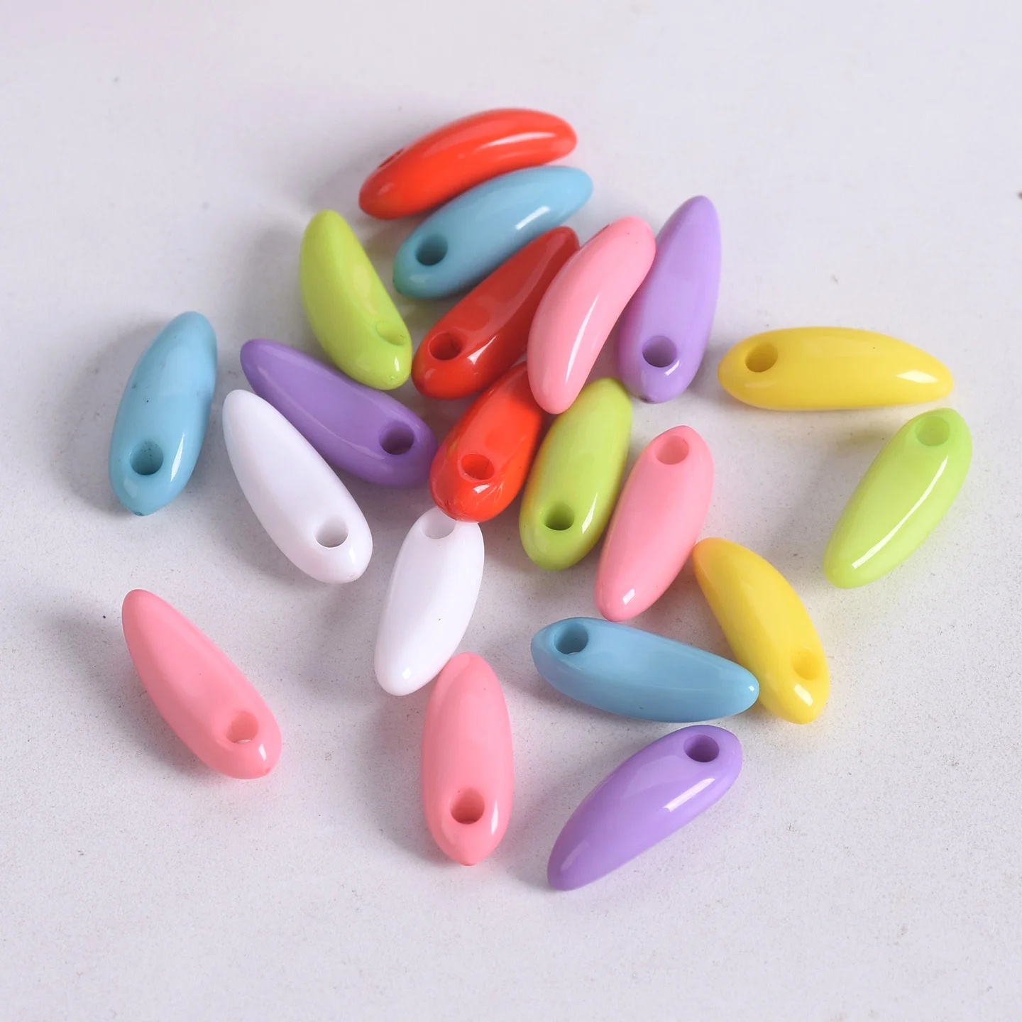 20pcs Banana Shape 17x6.5mm Acrylic Plastic Loose Curved Spacer Beads For Jewelry Making DIY Crafts Findings
