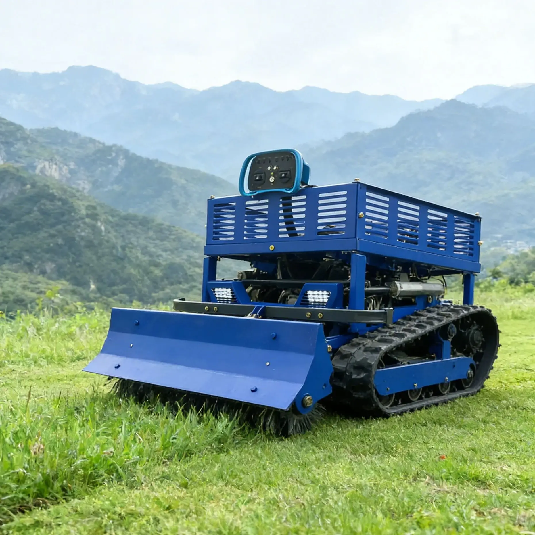 

Customized Sturdy RC Lawn Mower Shock Absorption Design For Garden Slope Orchard Rough Terrain Grass Trimming