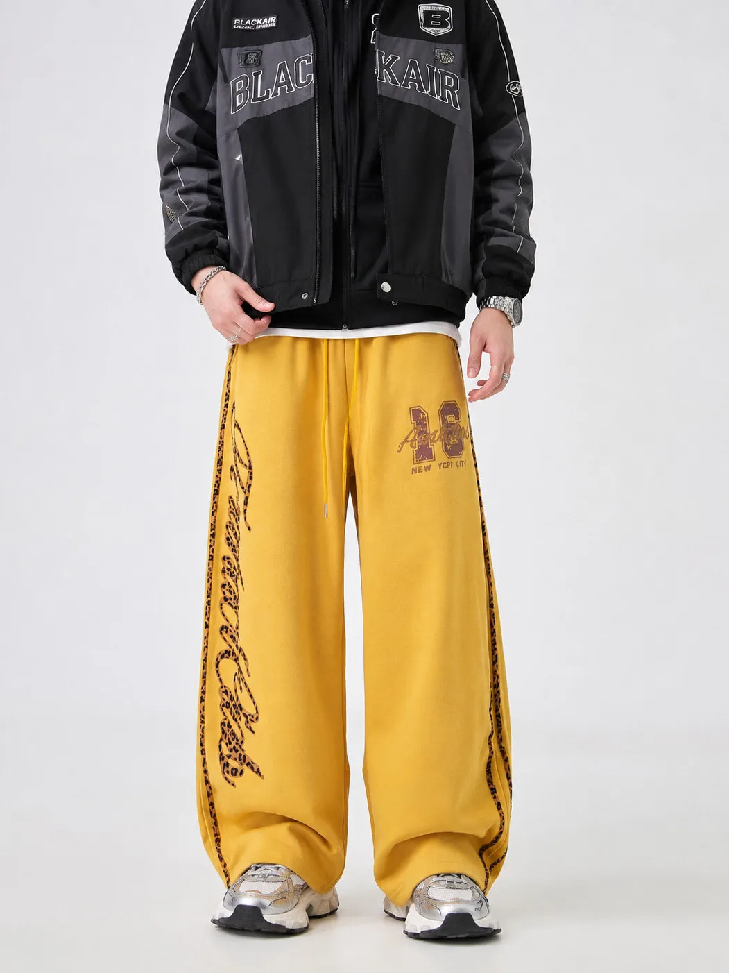 Retro American Leopard Print Patchwork Gothic Letter Bend Knife Sweatpants Loose Wide Leg Floor Length Pants for Men And Women