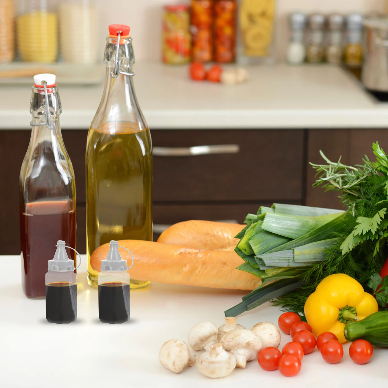 

4Pcs Squeeze Bottles Kitchen Condiment Containers Transparent Sauce Bottles for Honey Jam Mustard Ketchup Dressing