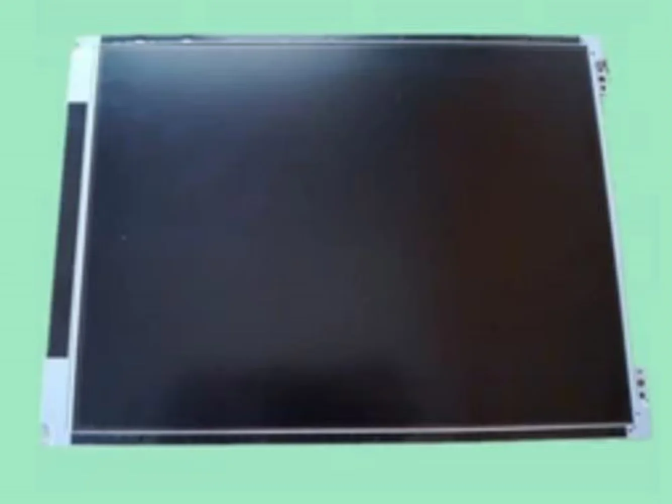 

12,1-дюймовый ЖК-экран LM12S49 800x600 протестирован