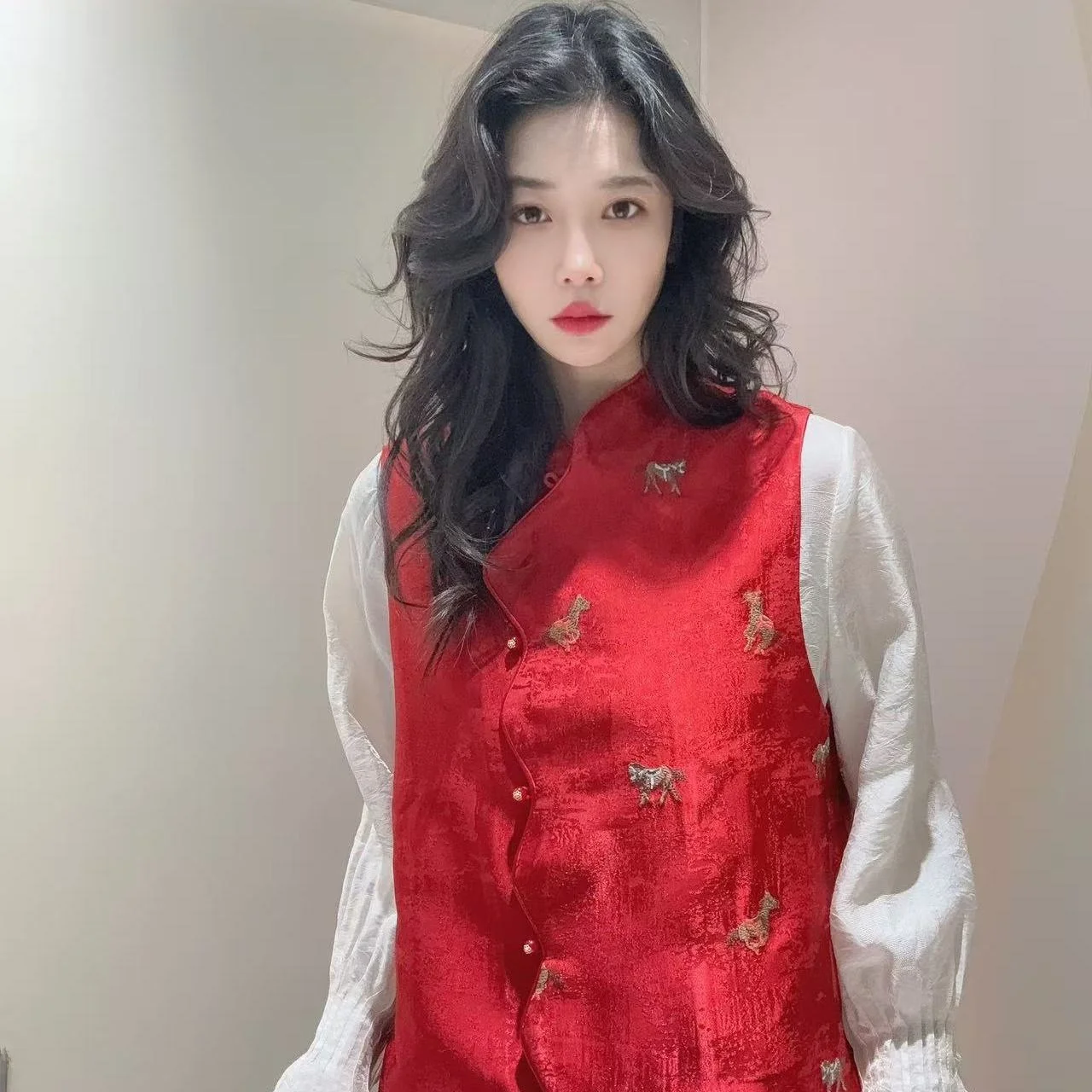 

Новый модный традиционный китайский национальный топ-жилет ручной работы с лепестками, свободный крой, верхняя одежда в стиле ханьфу для женщин