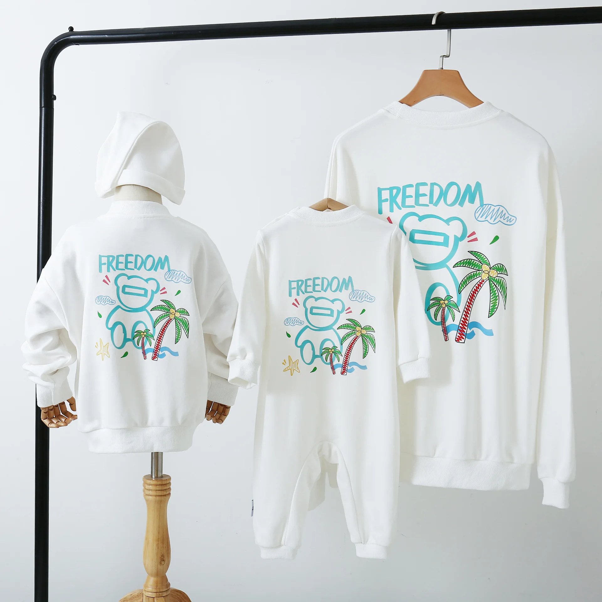 Family Matching Clothes Spring Sweater Father Mother Daughter Son Long-sleeved Shirt Baby Boy Girl Clothes
