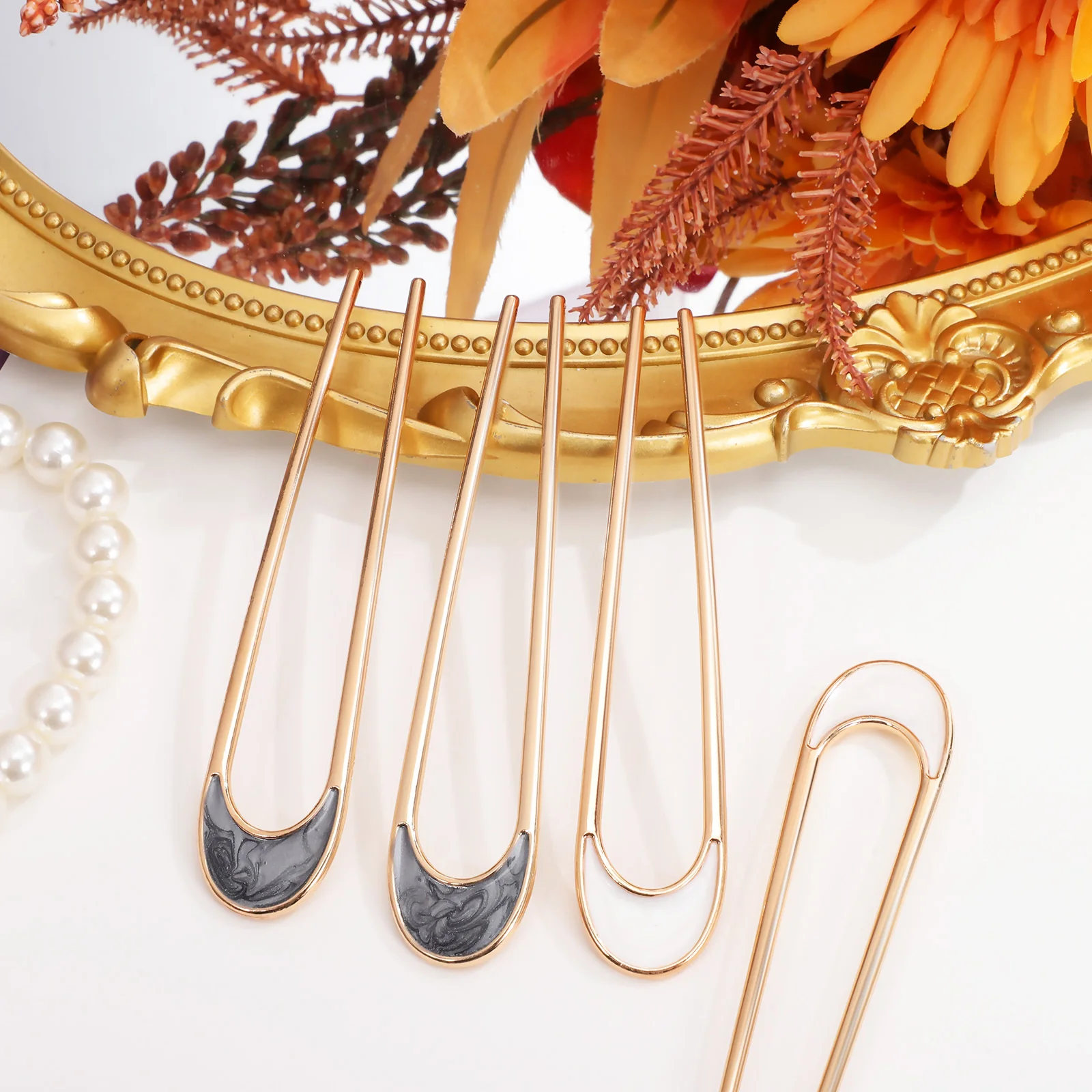 

4Pcs U Shape Hair Forks Metal French Pins for Buns Long Hair Updo Styler Twist Fastener Elegant Headdress Daily Party Wedding