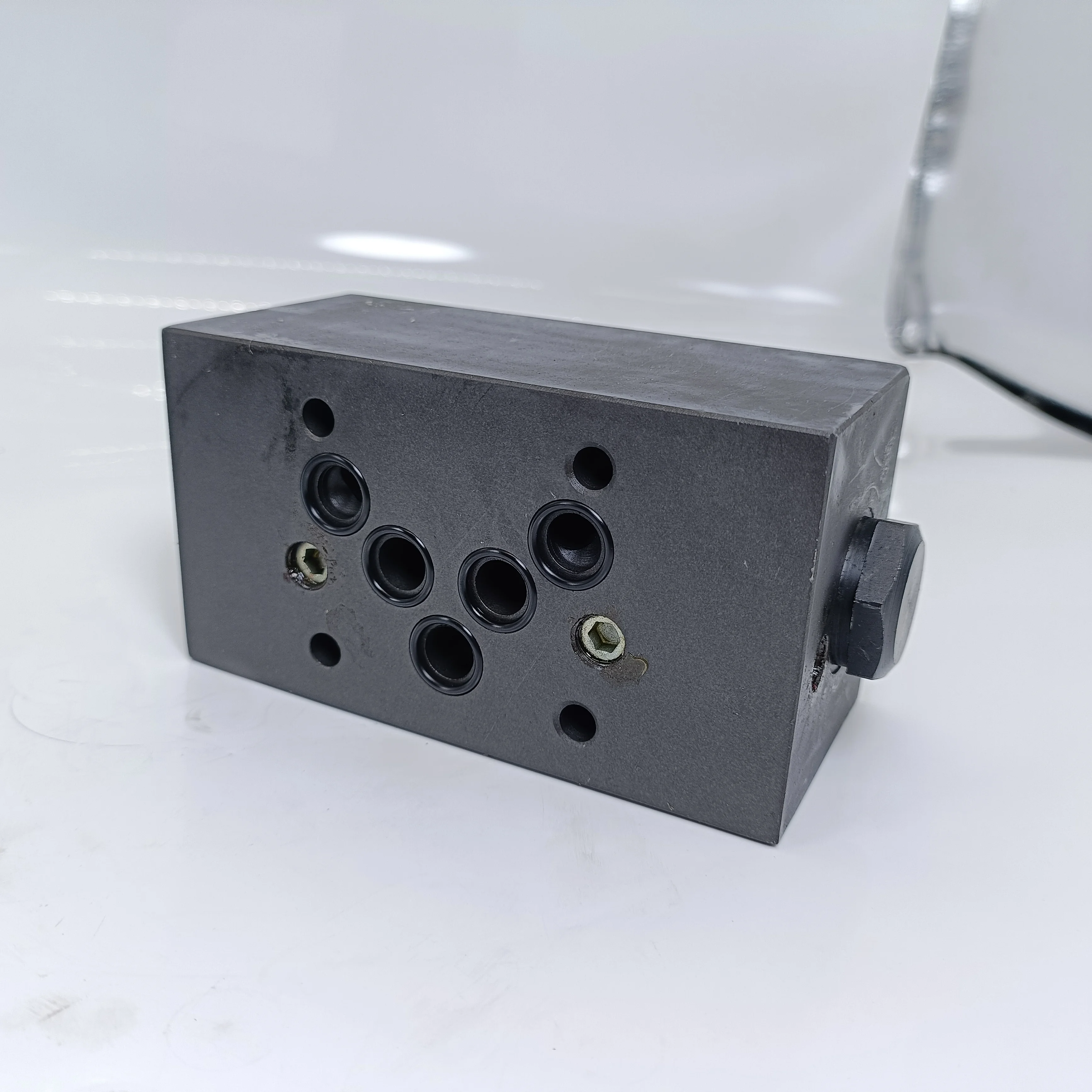 تحقق من صمام DGMDC-5-X-TK-30 صمام تخفيض الضغط DGMX2-3-PP-CW-B-40