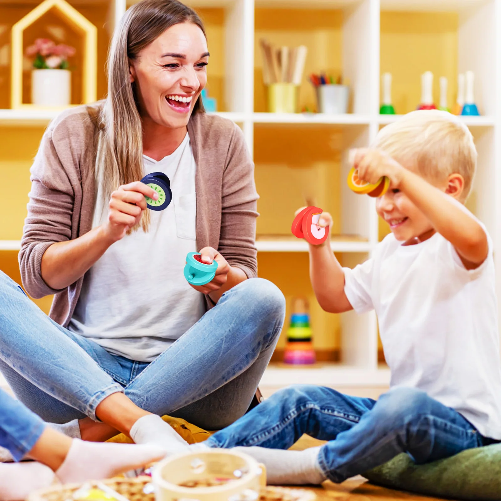 Castañuelas de percusión para niños pequeños, instrumentos musicales, patrón de fruta de dibujos animados, juguete para regalo educativo reutilizable, 4 Uds.