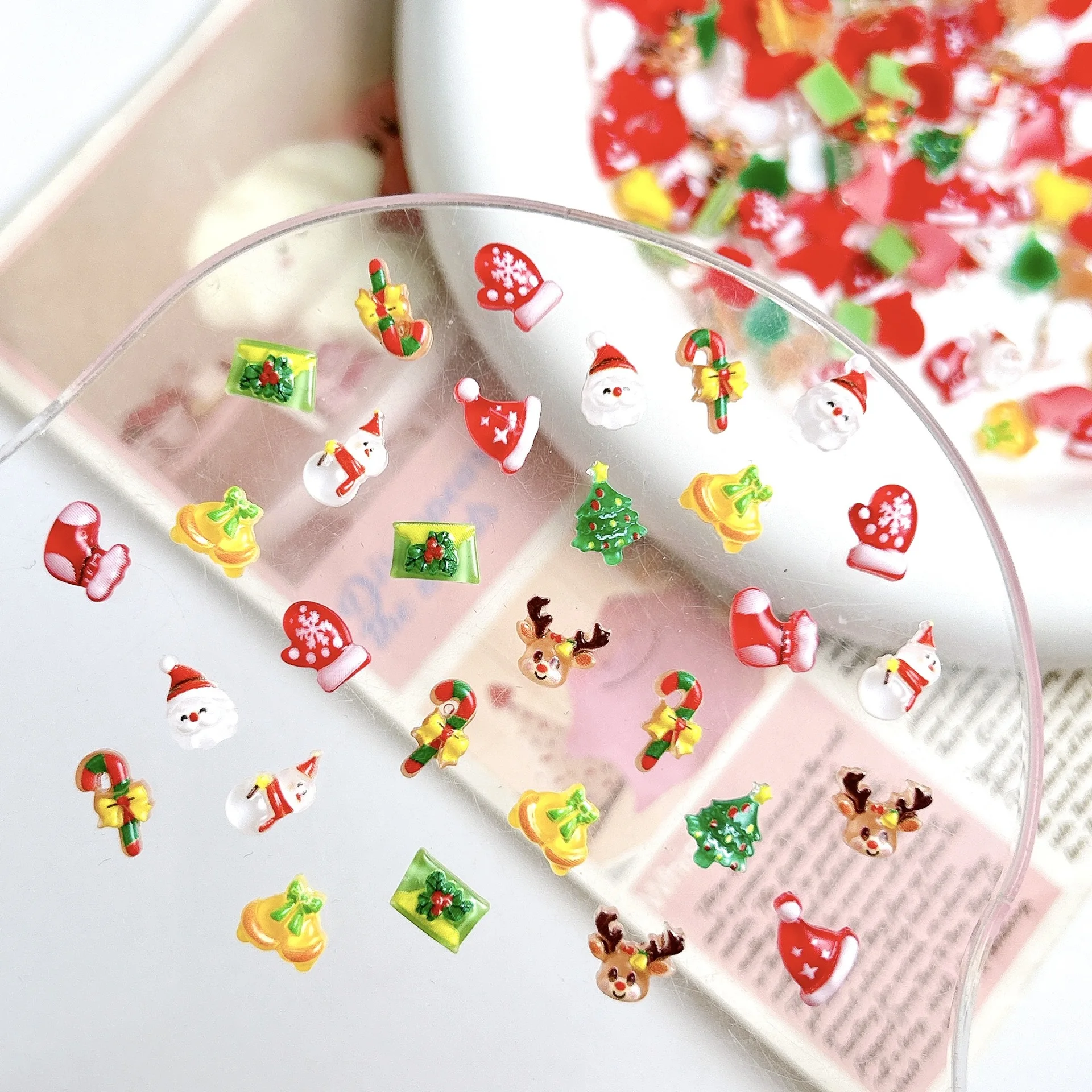 10 pz Mini Cartoon Unghie Invernali Pendenti E Ciondoli Bulk Carino Cappello Di Natale Pupazzo di Neve Regali Resina Unghie 3D Decoracion Unghie FAI DA TE Unghie artistiche Accessori