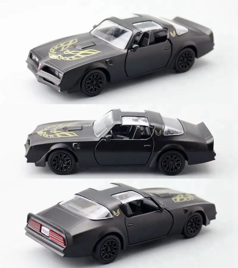 Die Casts สะสมของสะสมรถยนต์ Static Alloy กล้ามเนื้อรถวันเกิดของขวัญ1:36 1978 Pondiac Firebird SUV ของเล่นเด็ก