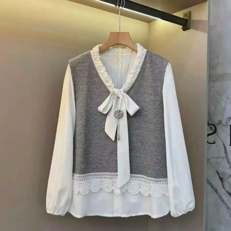 

Fashion 2025 Autumn New Fashionable Versatile Jackets Women's Style Lace Splicing Loose Casual Tops Women