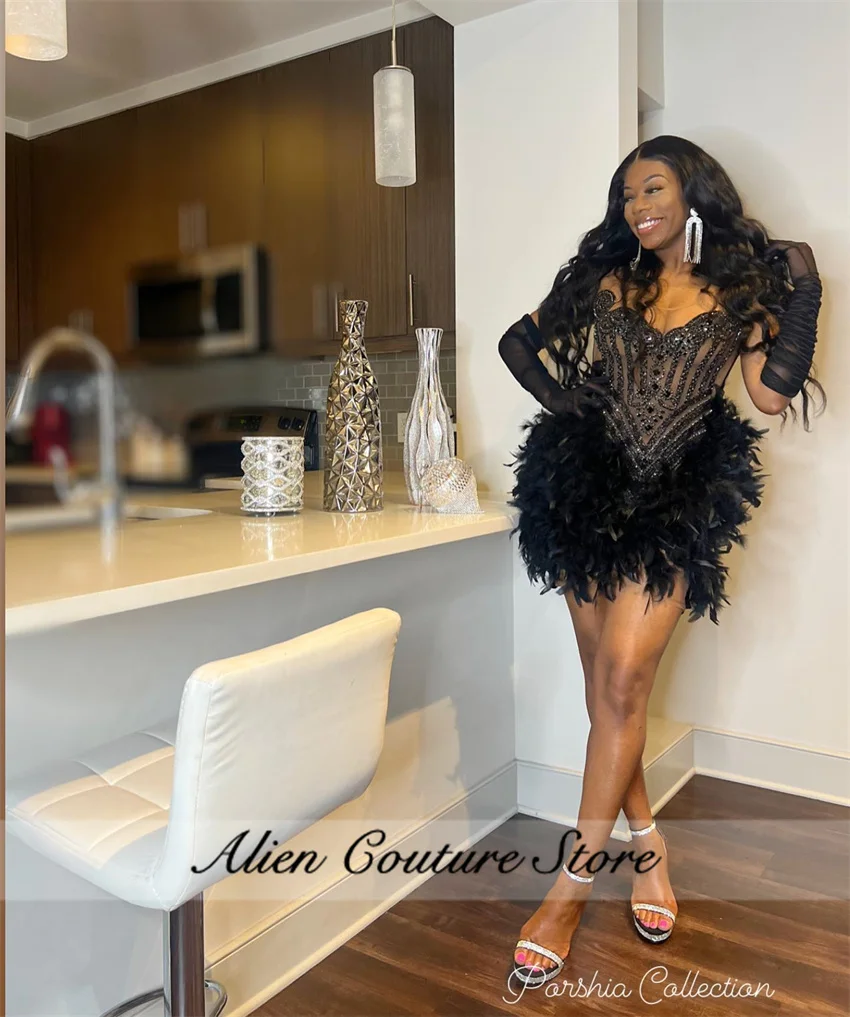 فستان حفلة موسيقية مرصع بالألماس الأبيض اللامع فستان قصير لامع بأحجار الراين والريش لحفلات الكوكتيل وحفلات العودة للوطن للفتيات السود حسب الطلب