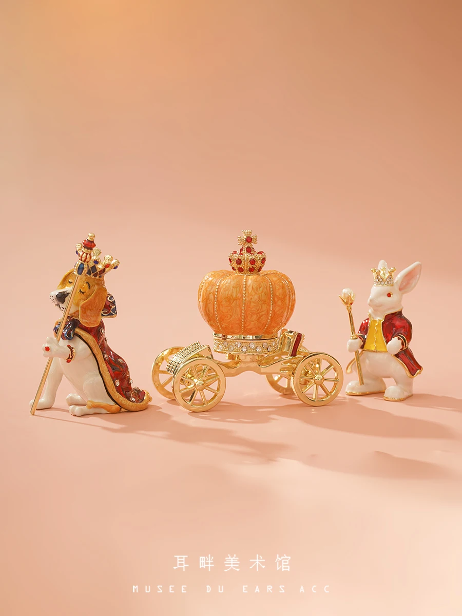 

Pumpkin carriage jewelry box small red new year christmas birthday gift retro light luxury ornaments