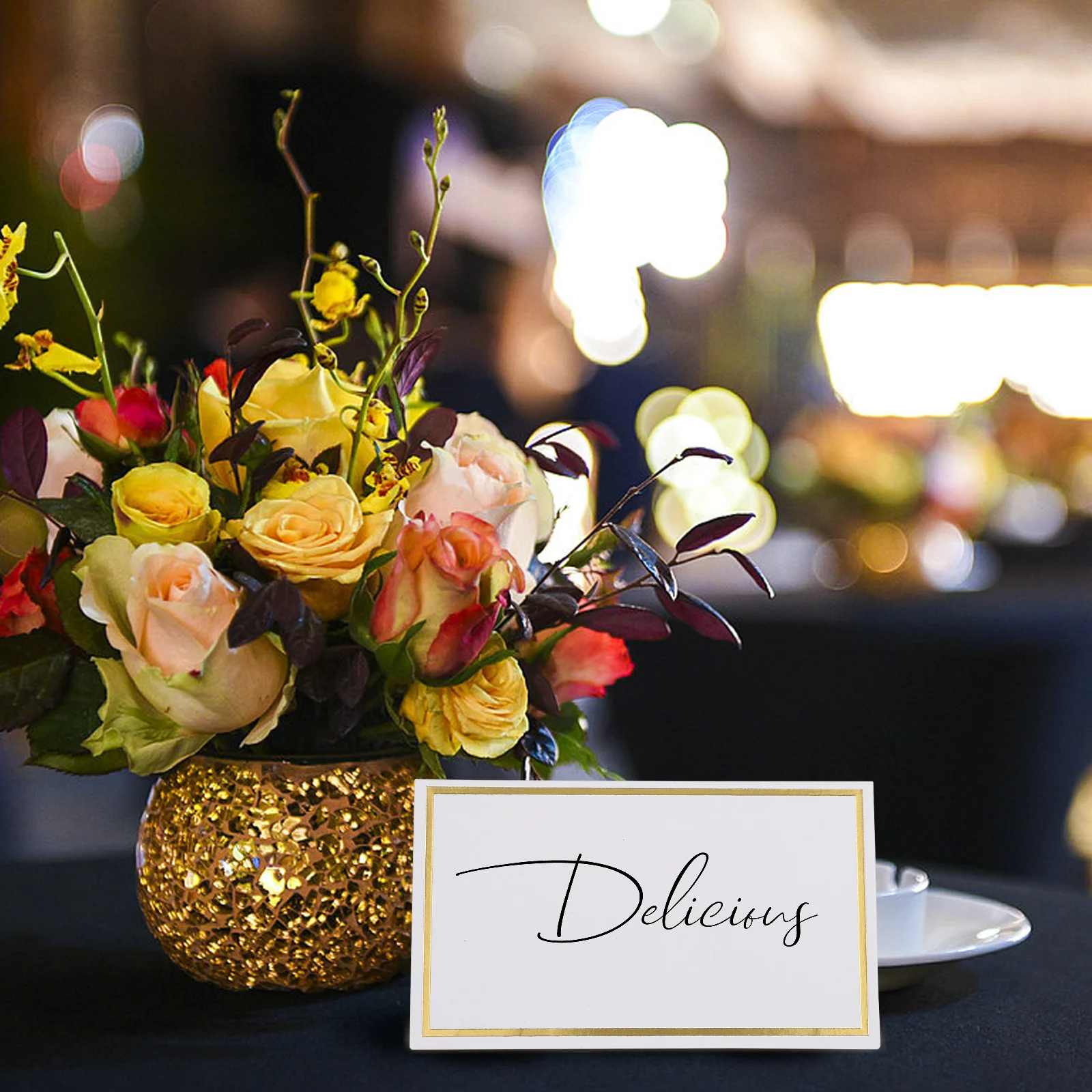 100Pcs Wedding Place Cards Folded Gold Foil Blank Table Name Cards Reserved Signs for Banquets Parties Blank Wedding Signs