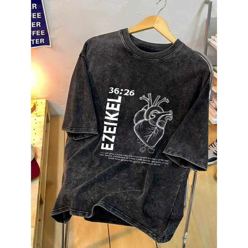 تي شيرت رجالي مغسول رمادي داكن طباعة تشريح القلب وZEKIEL 36:26 نص عالي الجودة 100% قطن 230 جرام