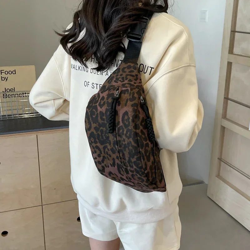 Leopard Print Chest Bags for Women Canvas Large Capacity Shoulder Crossbody Bag Latest Waist Fanny Pack Designer Bags