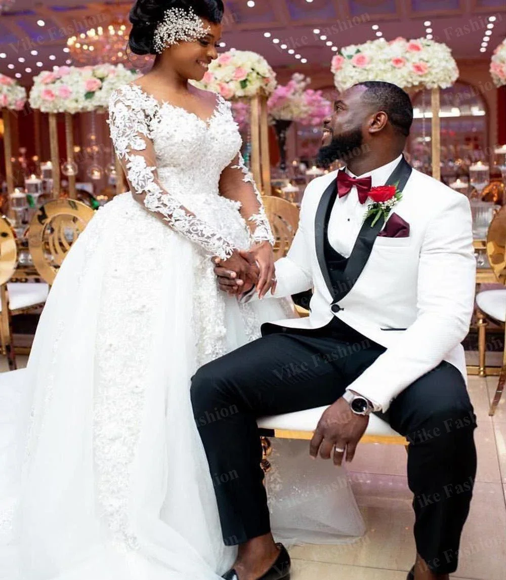 맞춤형 아프리카 플로럴 레이스 볼 웨딩 일루전 롱 슬리브 아플리케 비즈 장식 신부 드레스 채플 트레인 드레스 베스티도스