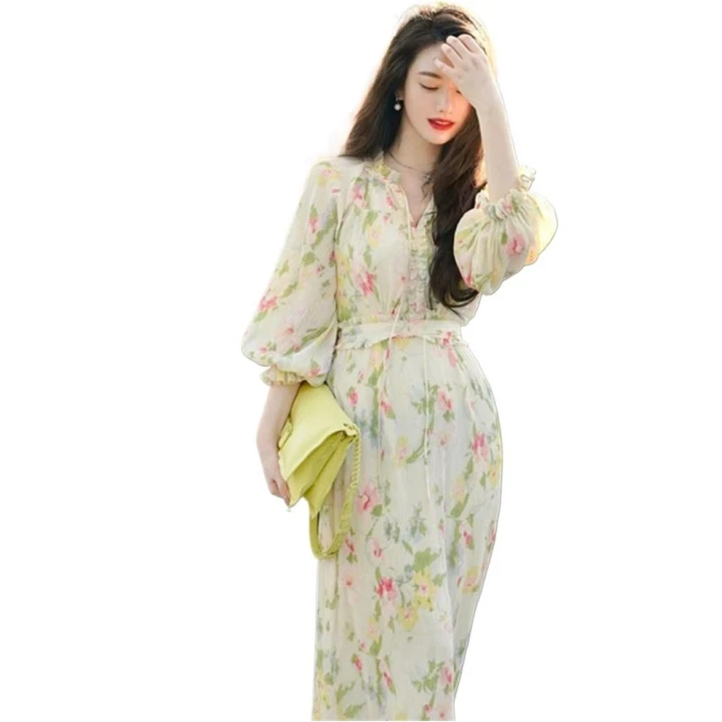 

Шифоновое платье с цветочным принтом, с оборками и рукавом-бабочкой