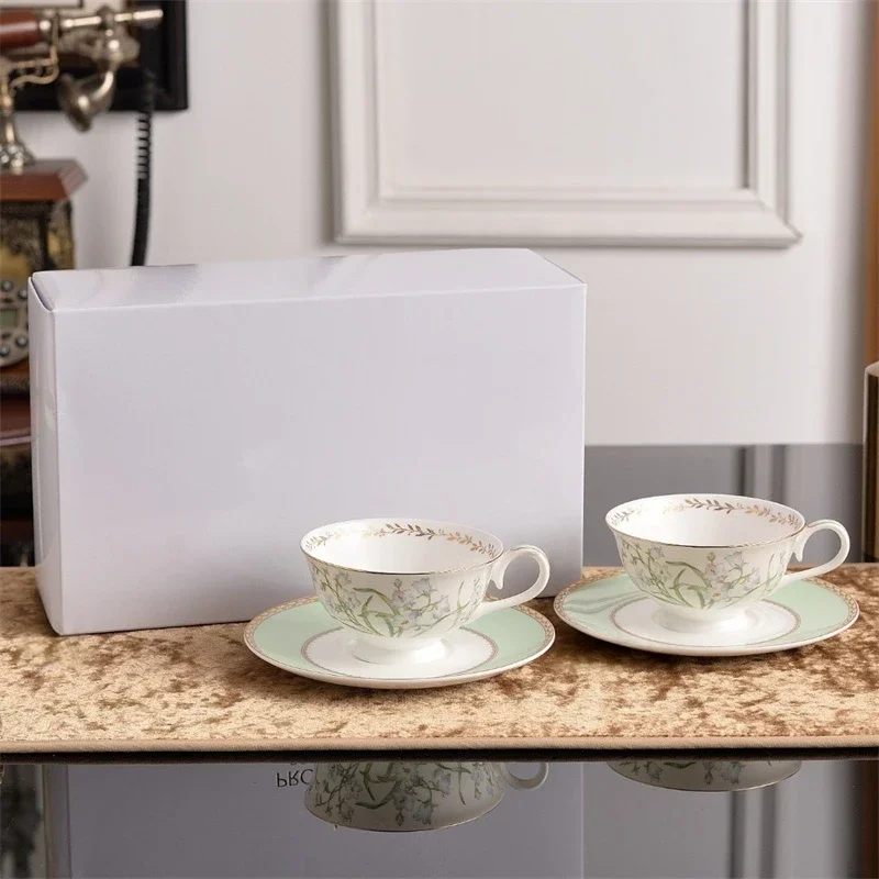 Household Bone china Coffee cups and Saucers Afternoon Tea Sets Drinking Utensils Flower Two Set Cup and Saucer Gift Box