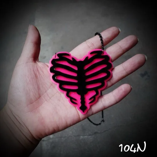 أضلاع القلب الإبداعية، شخصية الهالوين، قلادة أكريليك مبالغ فيها، إكسسوارات الهالوين