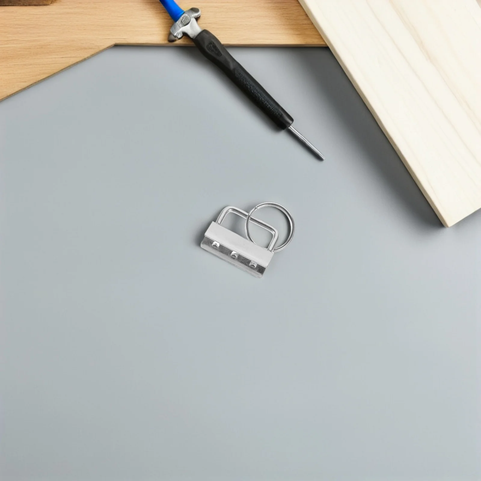 

30Pcs Keychain Hardware Set Iron Fasteners Clasp for Wristlet Lanyard DIY Handbag Making Craft Projects Purse Accessories Tools