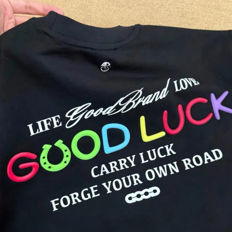 26ss Summer Streetwear GOODBRAND Tshirt Colorful Silicone Letters GOOD LUCK Short Sleeve Casual Breathable Men Women Tops Outfit