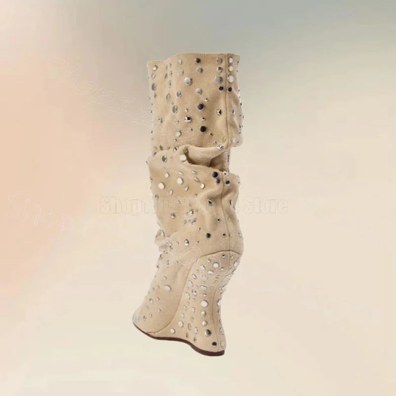 메탈 리벳 베이지 스웨이드 독특한 스타일 힐 부츠 슬립온 여성 신발 오픈토 패션 파티 연회용 2026 여성용 신발