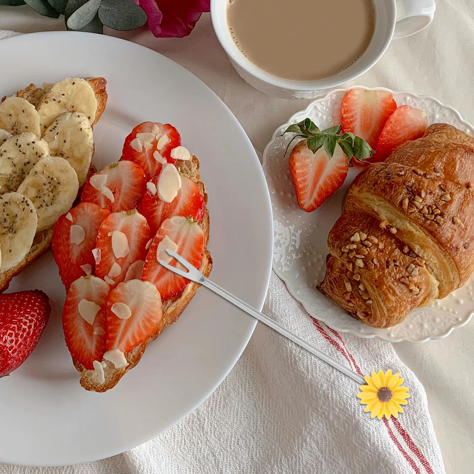 

5Pcs Fruit Fork Stainless Steel Creative Daisy Dessert Picks Party Wedding Home Gift Tableware Cake Picks Random Color