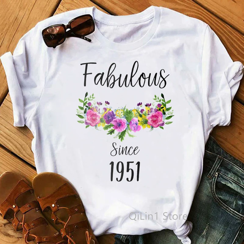 This Queen Makes 70 Look Fabulous Pink Crown Print Funny Graphic Tees Women Friends Birthday Present Mothers Gift Tshirt Clothes