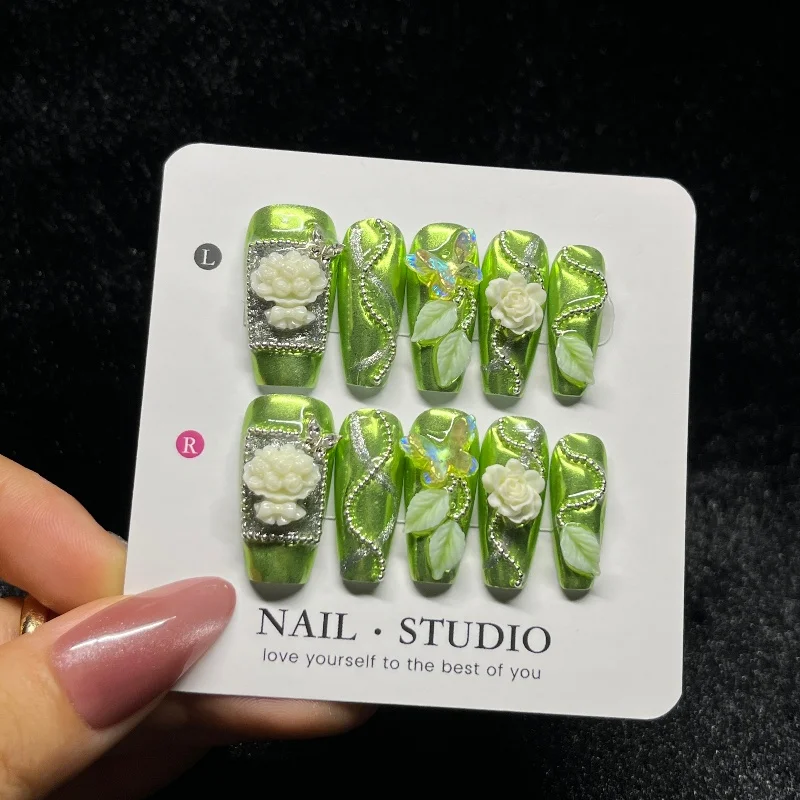 10 STKS Rose Goud Druk op Nagels 3D Bordeaux Roos Fonkelende Vlinder Decor Medium Doodskist Nep Nagels Metallic Ketting Nail Tips Art