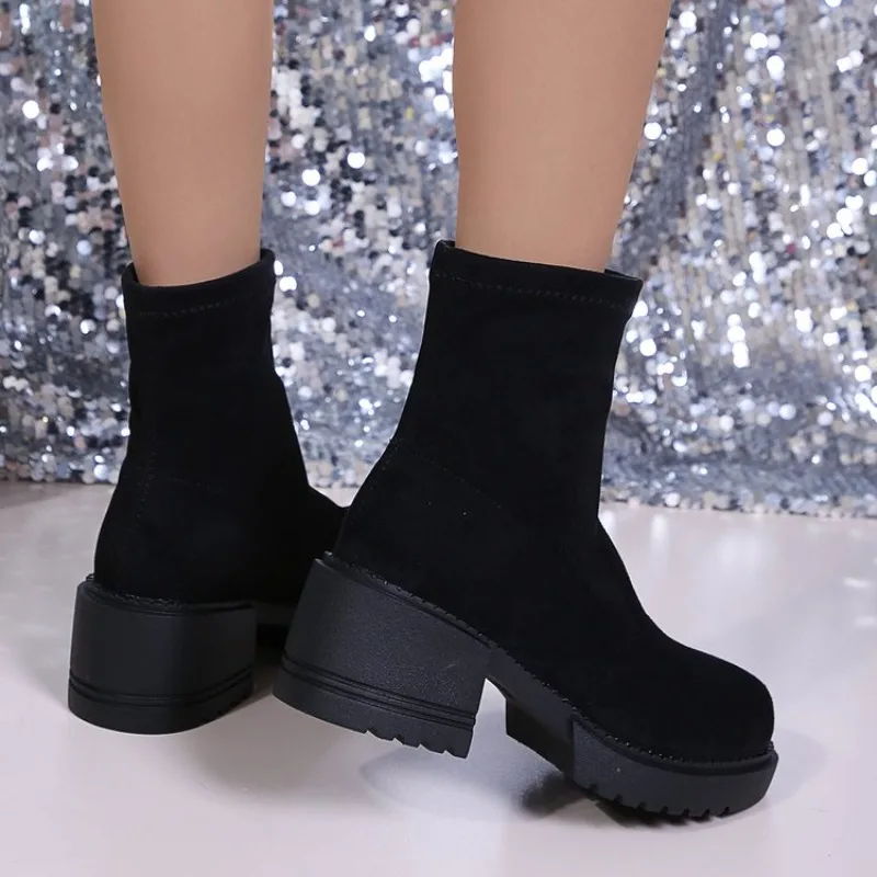 2026 Fashion Boots Autumn New Round Toe Suede Cover Foot Platform Non-slip Wear-resistant Block Heel Short Boots 35--42_voghion.com