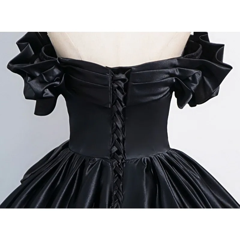 2026 Zomerjurk voor dames, nieuwe zwarte satijnen sexy jurk met één schouder, modieus, slanke pasvorm, lange jurk met rugband