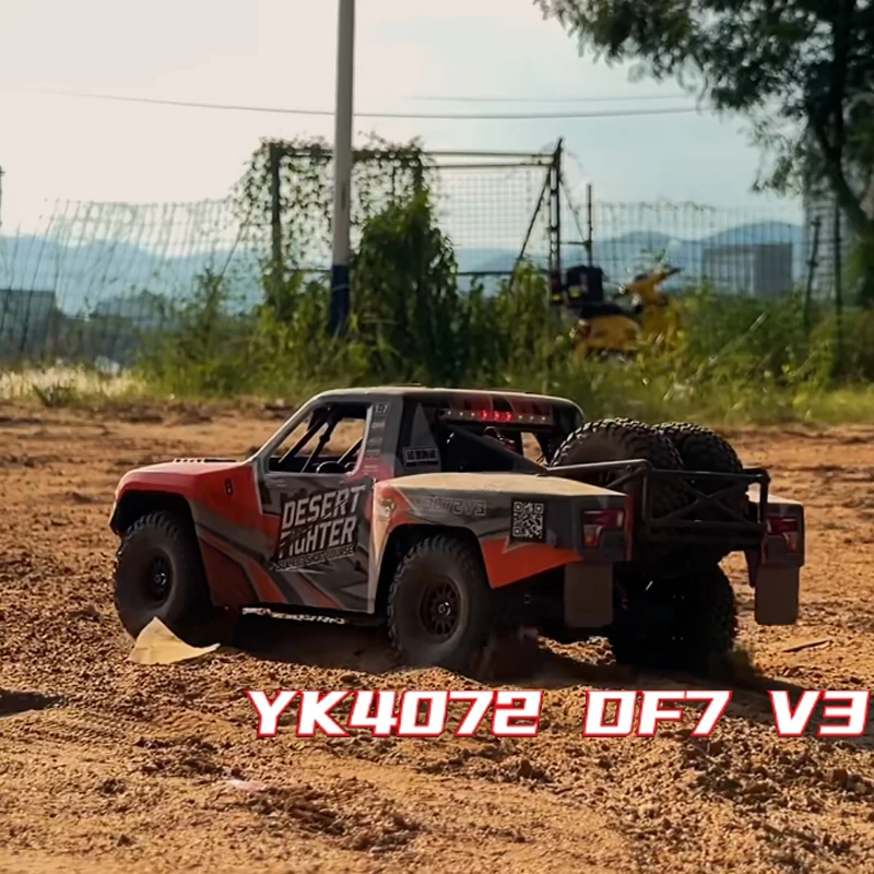 

YK4072v3 DF7 1/7 Rear Straight Bridge Desert Short Card Remote Control Brushless Four-Wheel Drive Off-Road Car No Battery