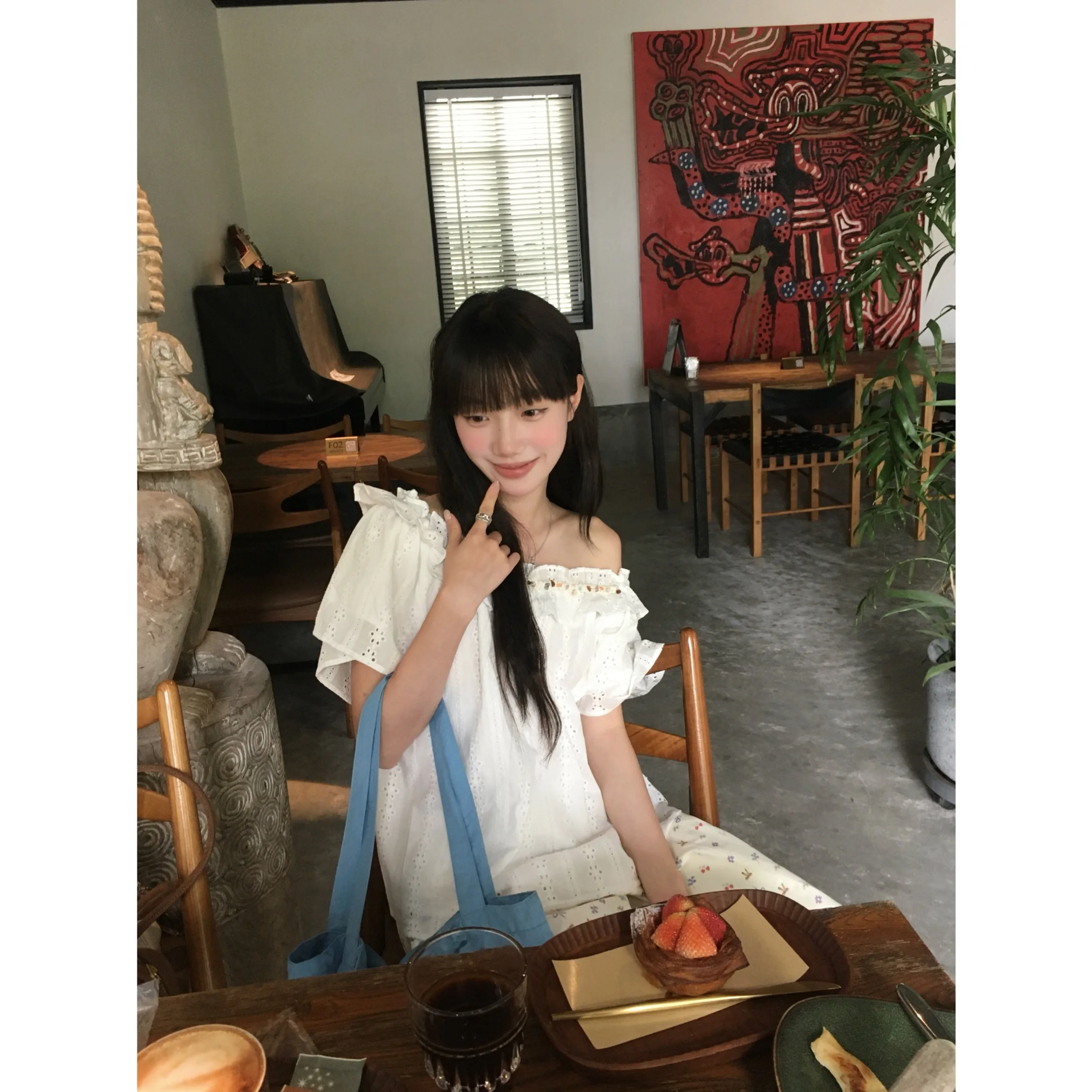 

White Embroidered Hollow out Lazy Top irt Comfortable Pleated Island Diary Women's Busin Casual Loose Bubble Sve