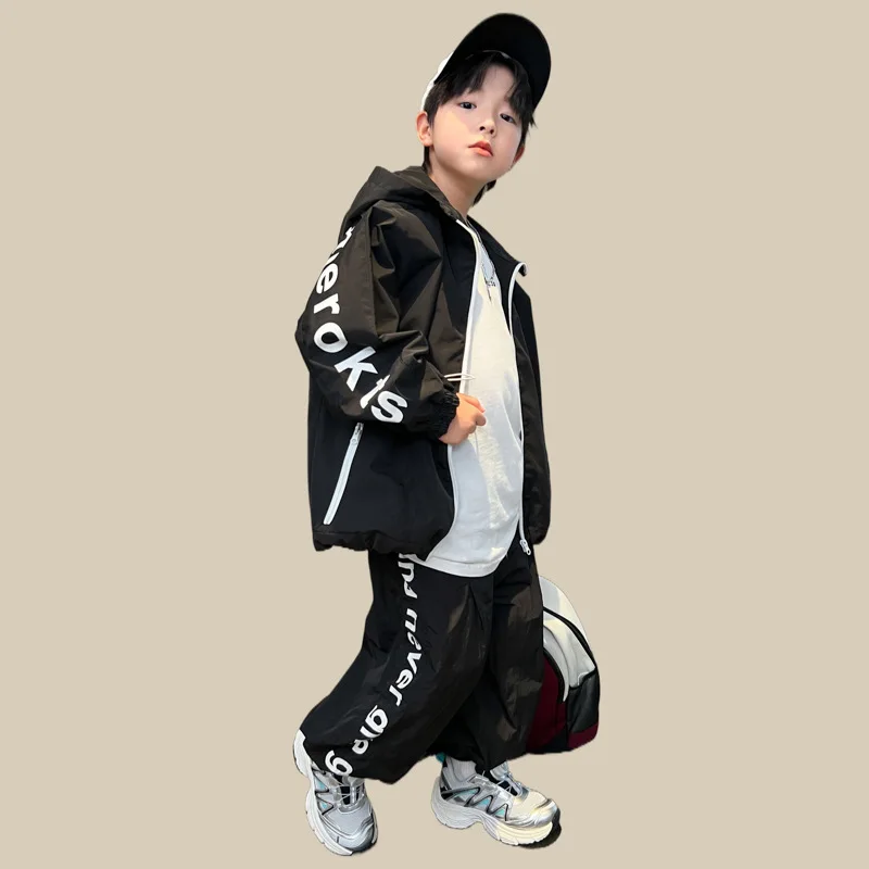 

2025 Spring Young Teenager Boy 2PCS Clothes Set White Letter Zipper Hooded Jacket Loose Pocket Cargo Pants Street Kid Boy Outfit