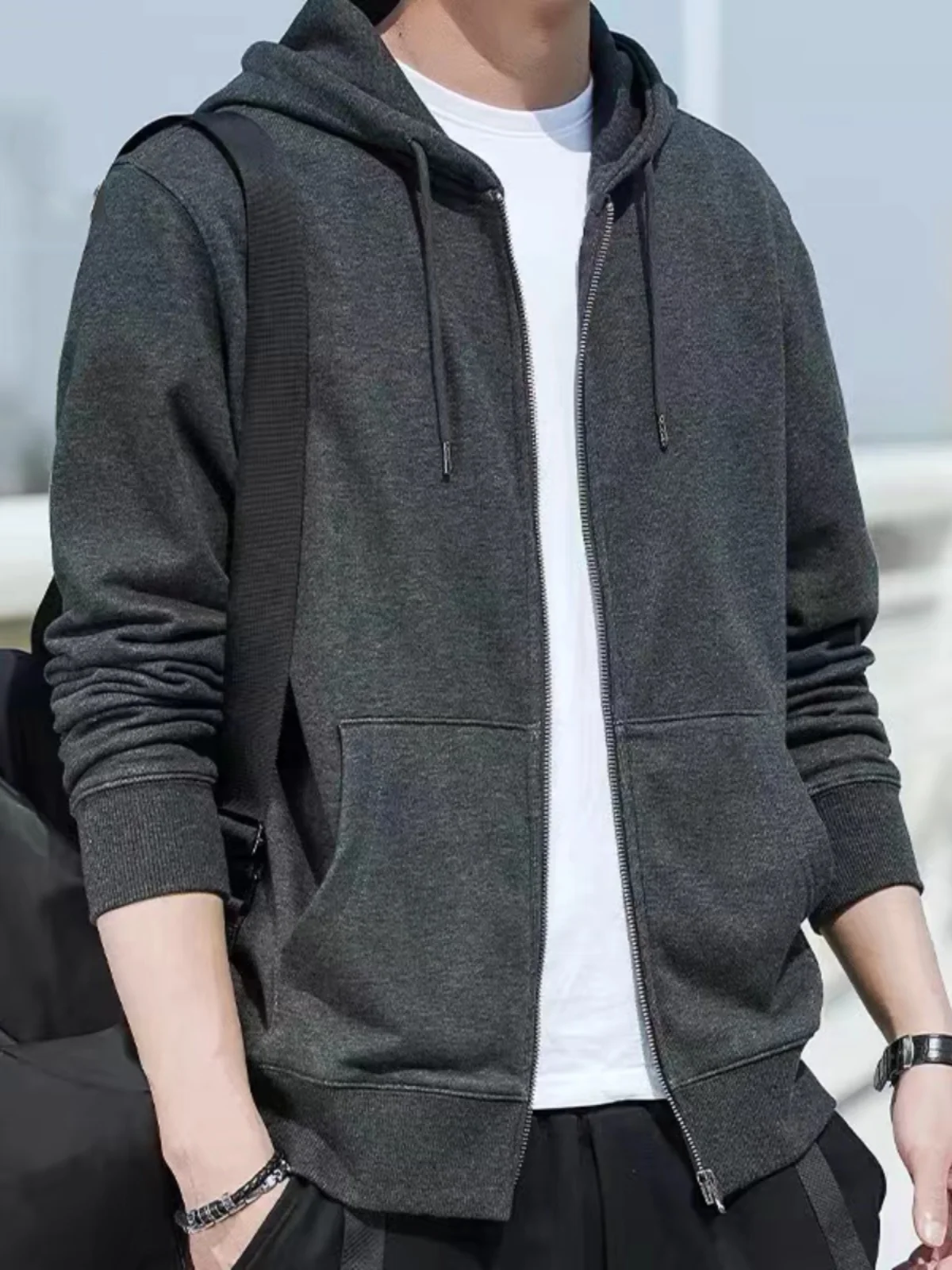 Able Wearable Zippe…