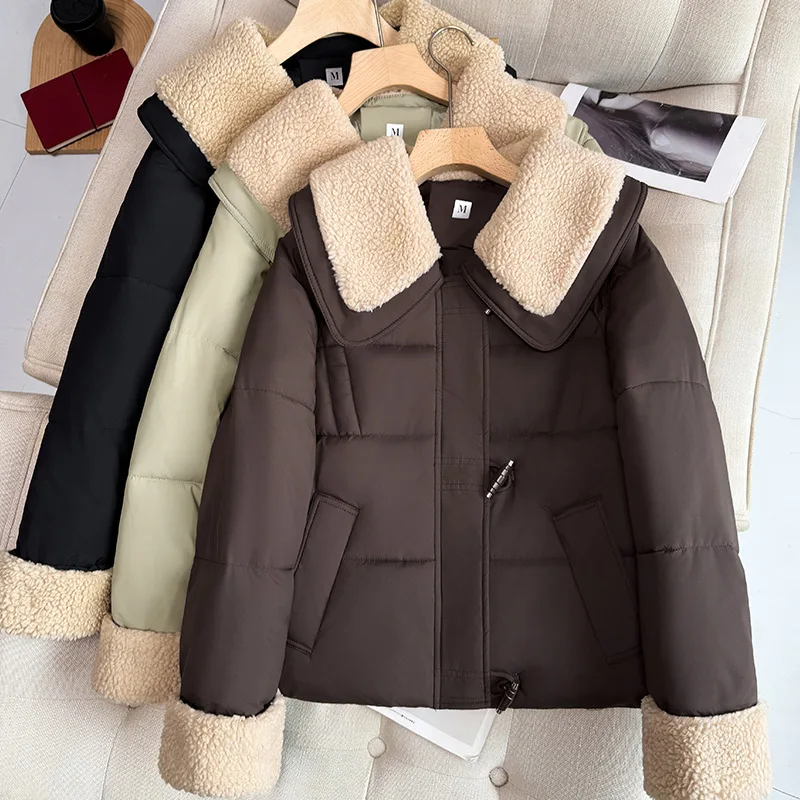 PinkyIsBlack 2025 New Turn Down Collar Contrast Color Fashion Stitching Horn Buckle Short Cotton Padded Winter Women Jacket