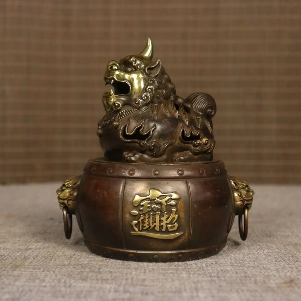 Gilt Bronze Auspicious Beast Ornament, Symbolizing Attracting Wealth and Earning Great Fortunes Daily