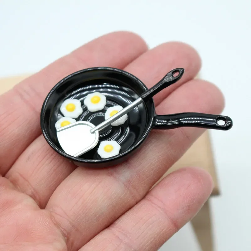 1Set Dollhouse Pan Egg Fryer Spatula Eggs Miniature Kitchenware Pan Egg Model Kitchen Utensils Home Decor Toy Miniatures Crafts