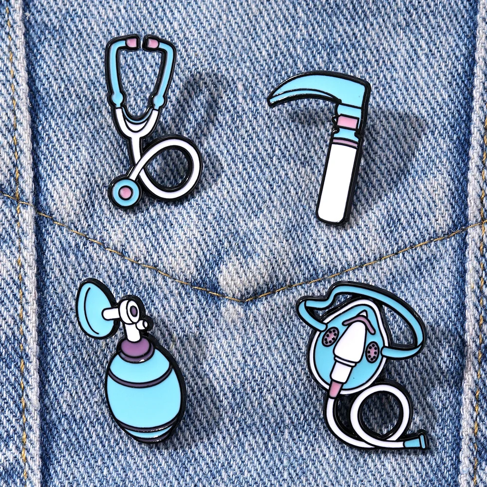 Creative Medical Cartoon Brooch Lapel Pin Stethoscope Breath Mask Medical Devices Laryngoscopes Doctor Metal Badges Jewelry Gift