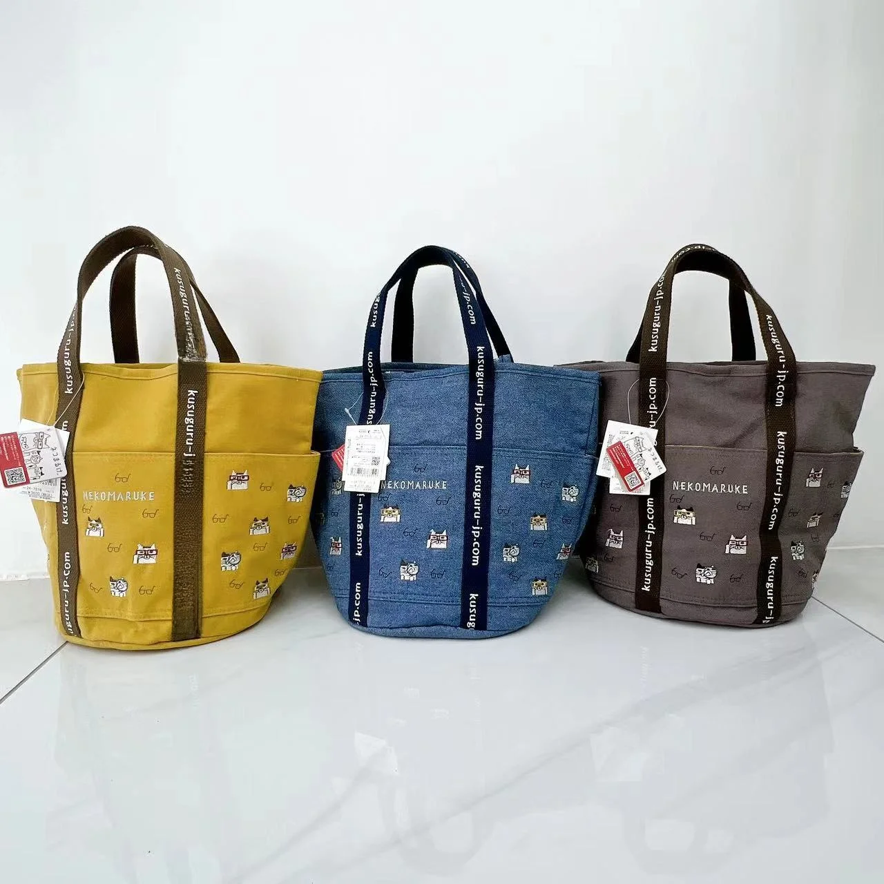 

Kusuguru Heavy Industry с вышивкой Buet Handbag op Street Faion Ручная тканевая женская сумка с героями мультфильмов