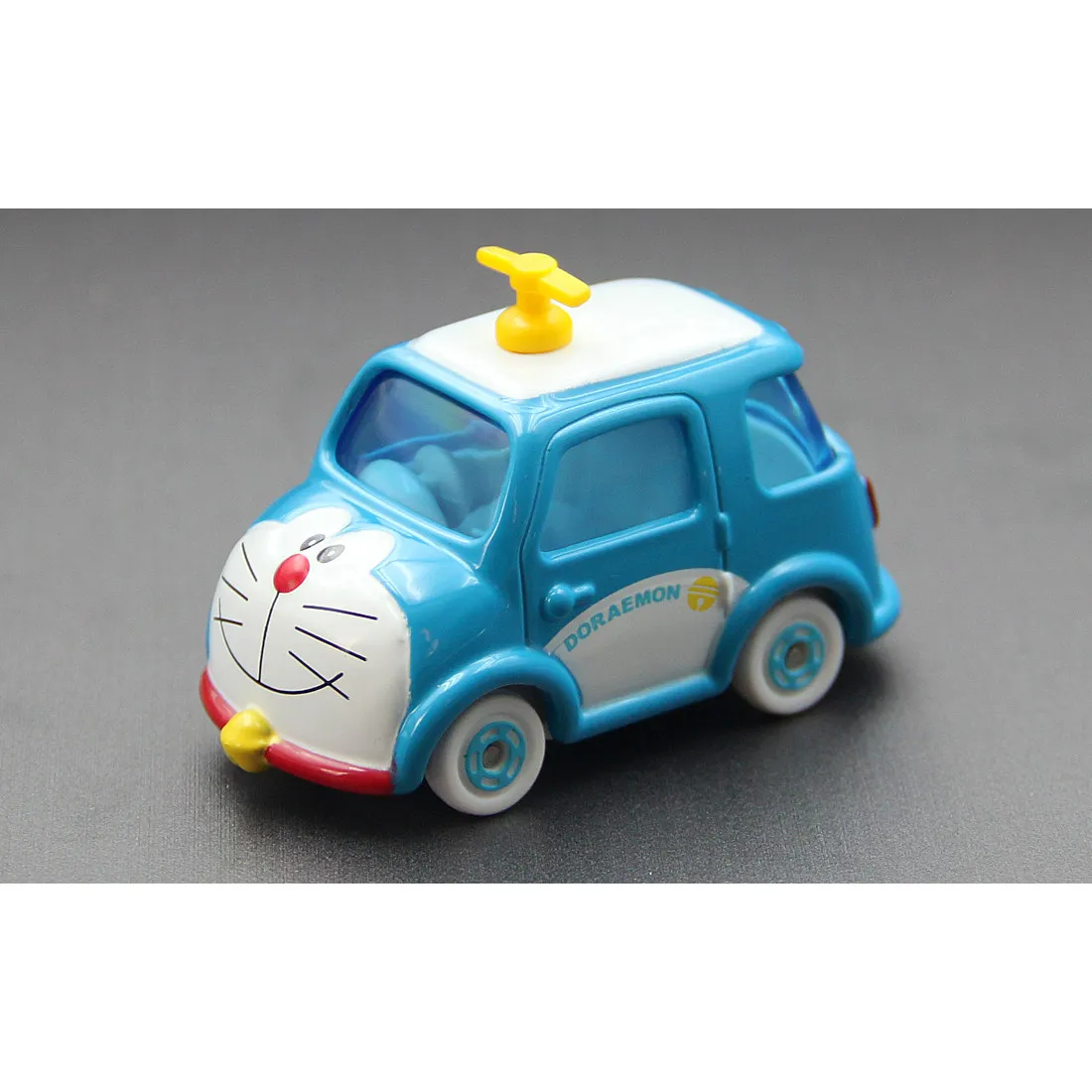 In Stock Original TAKARA TOMY Dream Tomica No.165 Doraemon Diecast Alloy Model Car with Working Suspension Collectible Toys Gift