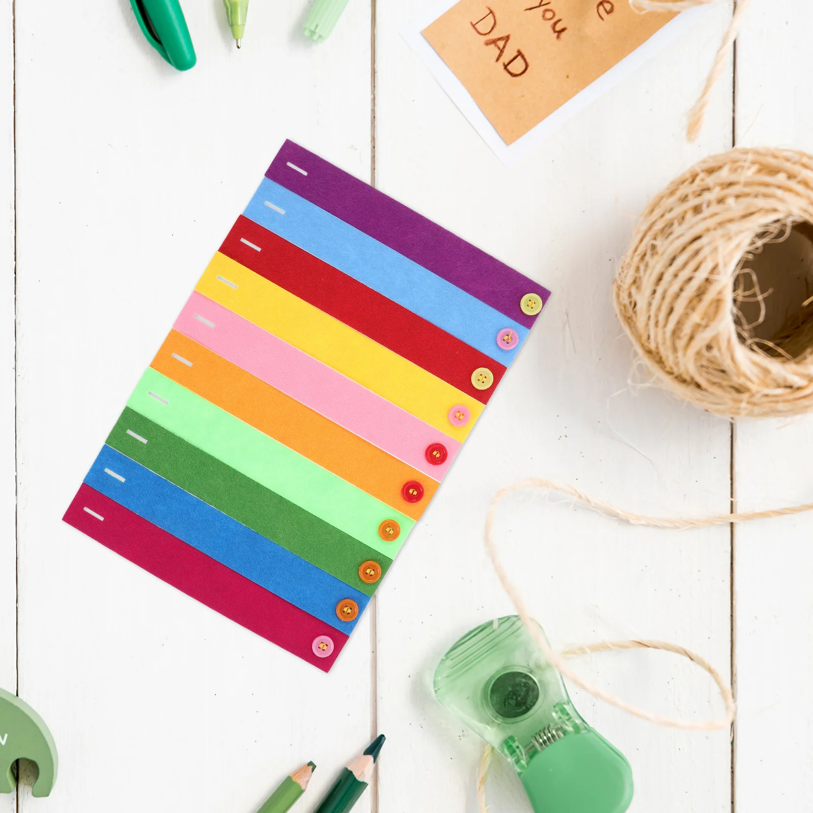 Braccialetti con bottoni in feltro da 40 pezzi Braccialetti vuoti in tinta unita per bambini Gioco sensoriale Montessori Bomboniere Evento in classe