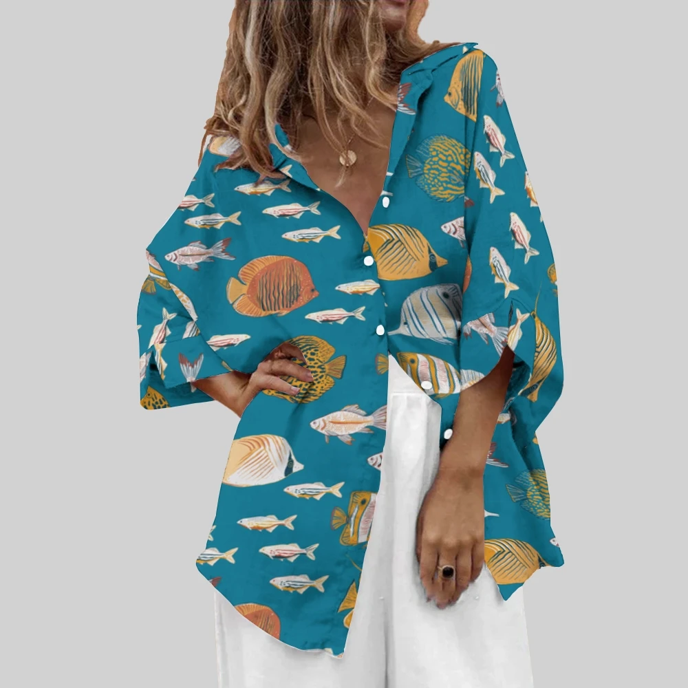 Lässiges, stilvolles Oceanic Vibes-Hemd mit Fischdruck, bunte Bluse mit Wasserfisch-Aufdruck, tropische Liebhaber-Outfits, Urlaubskleidung