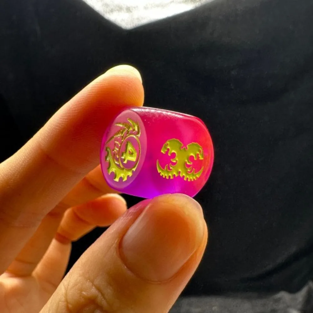 10PCS/20PCS Warhammer 40K Genestealer Cults Dice Purple Pearl D6 Yellow Alien Symbol Tabletop Wargaming Collectible Dice