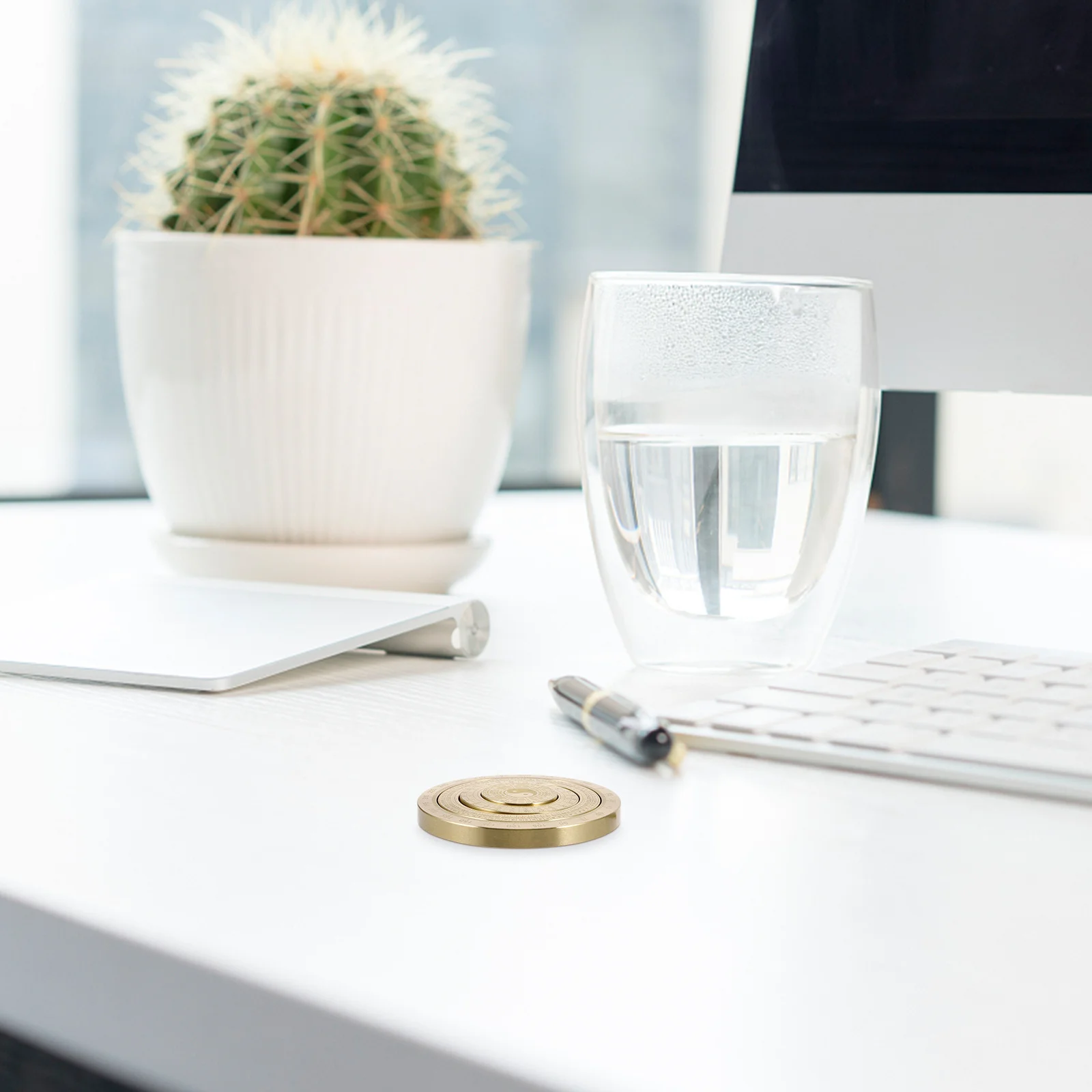 金属製ミニ羅盤携帯八卦コンパス伝統的な風水お守りミニチュア装飾八卦飾りミニ風水コンパス