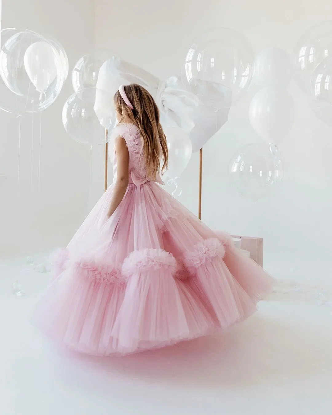 Abito da ragazza di fiore rosa per matrimonio Tulle gonfio Lunghezza pavimento Principessa Abiti da ballo per prima comunione personalizzati per feste di compleanno per bambini