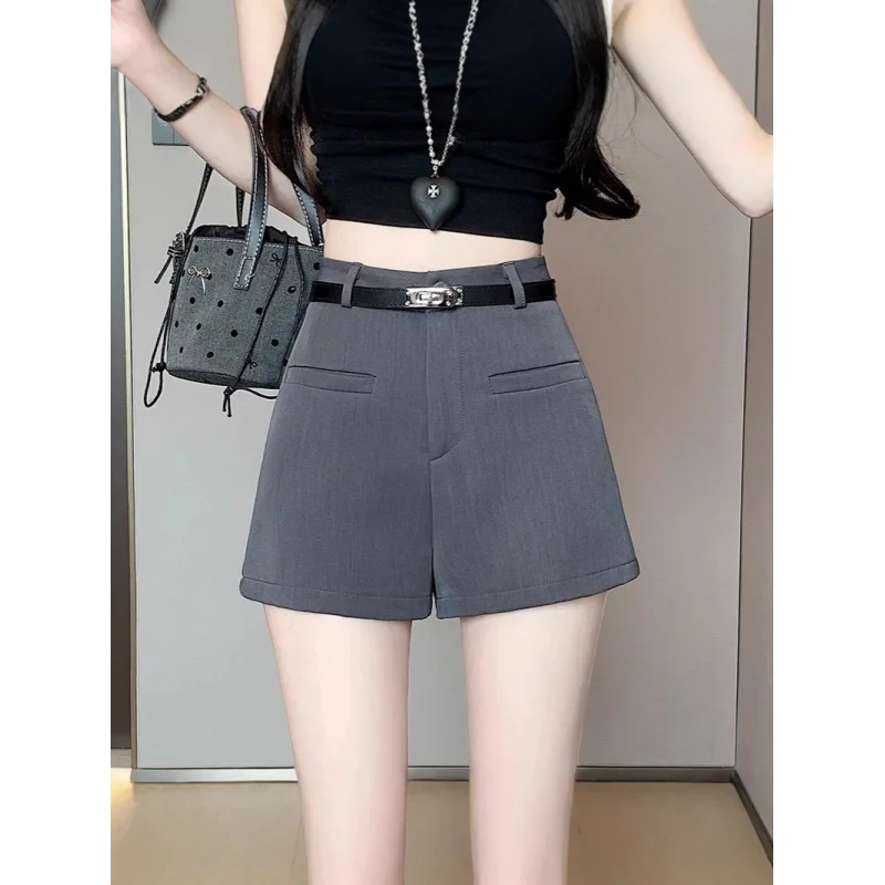 

Gray Suit Shorts for Women Spring2025New Outdoor Base Bootcuts Small High Waist Slimming and Wide Leg Hot Pants
