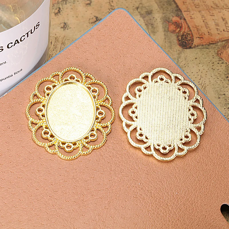 10pcs 18x25mm Inner Size 4 Colors Plating Classic Hollow Flower Cameo Cabochon Base Setting Charms Pendant Necklace Findings